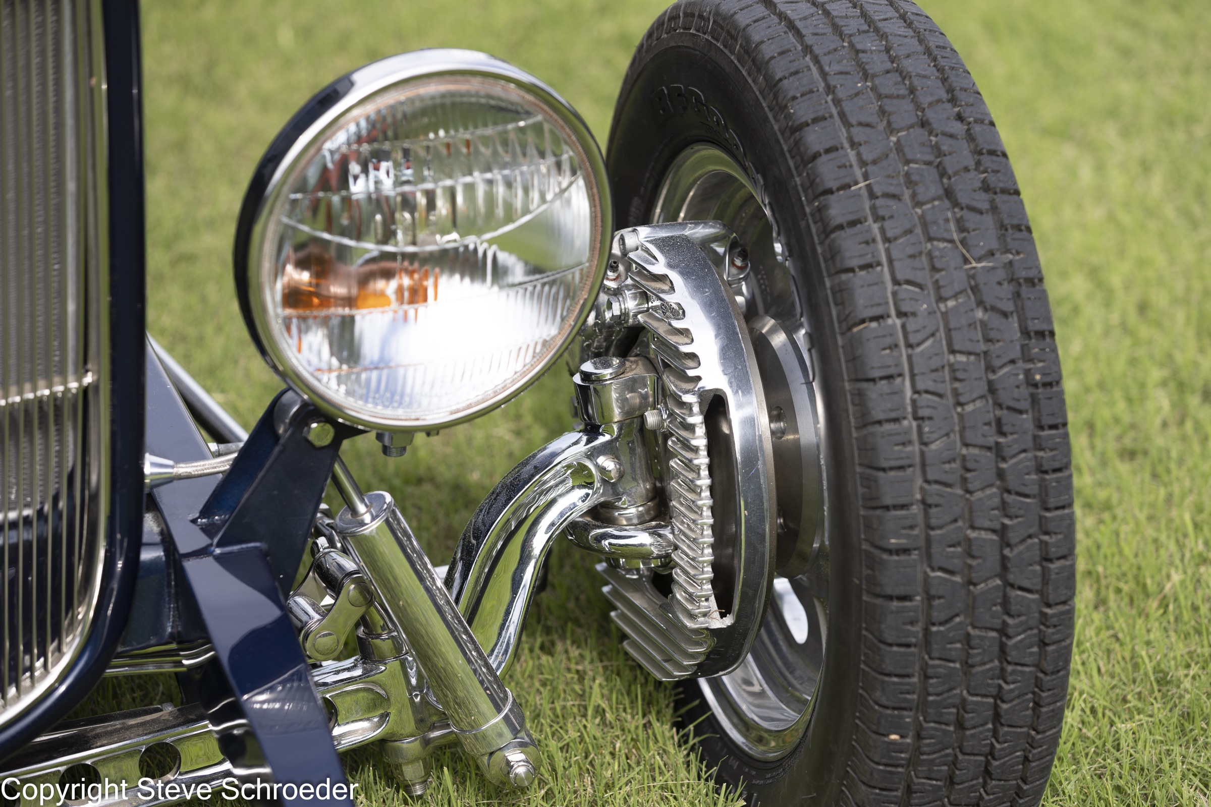 Bob's Nightmist Blue 1932 Ford Roadster, curated gallery photograph 18 of 33